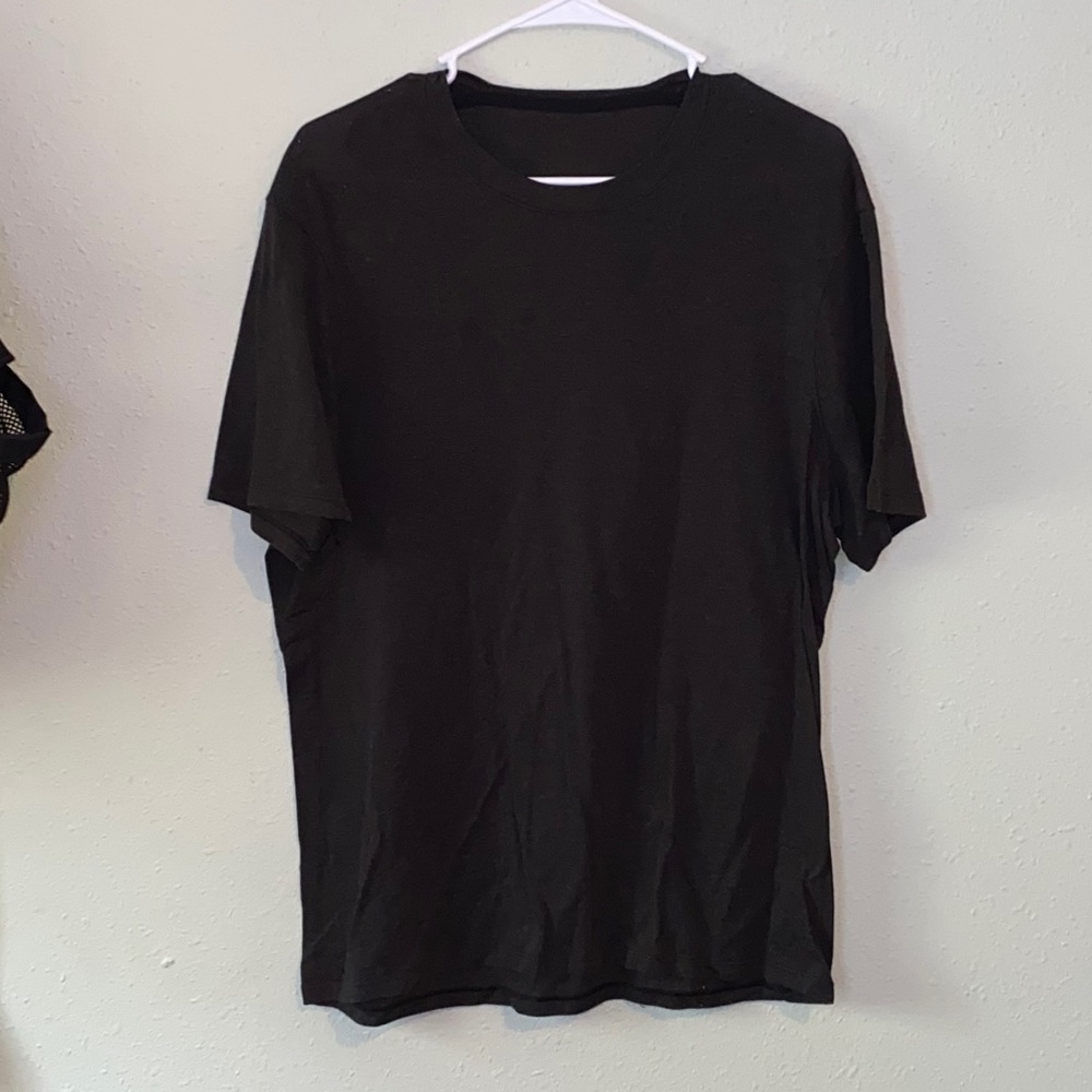 Dark grey LuLulemon Shirt